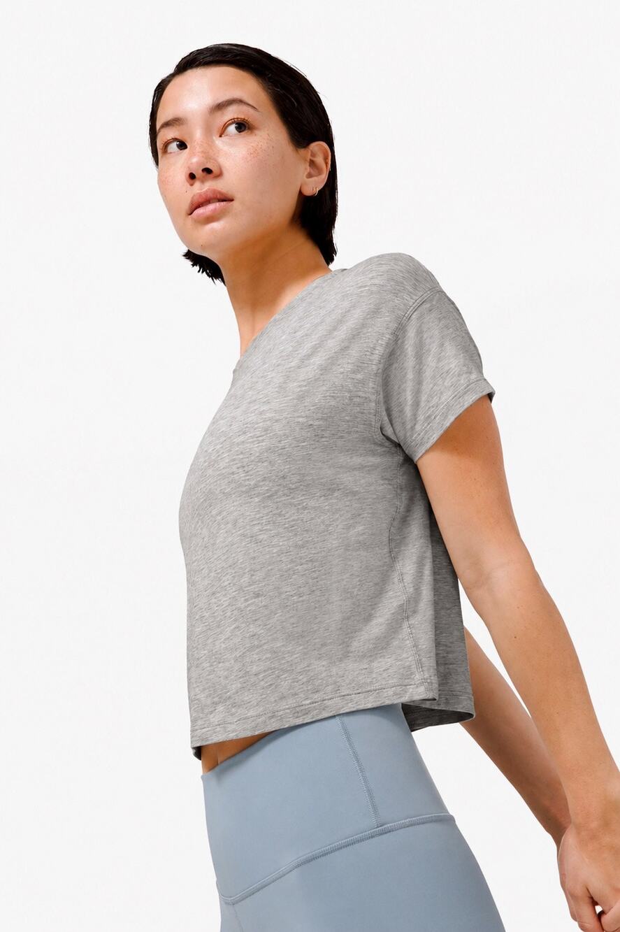 Lululemon Cates Tee Heathered Core Light Grey Size 2
